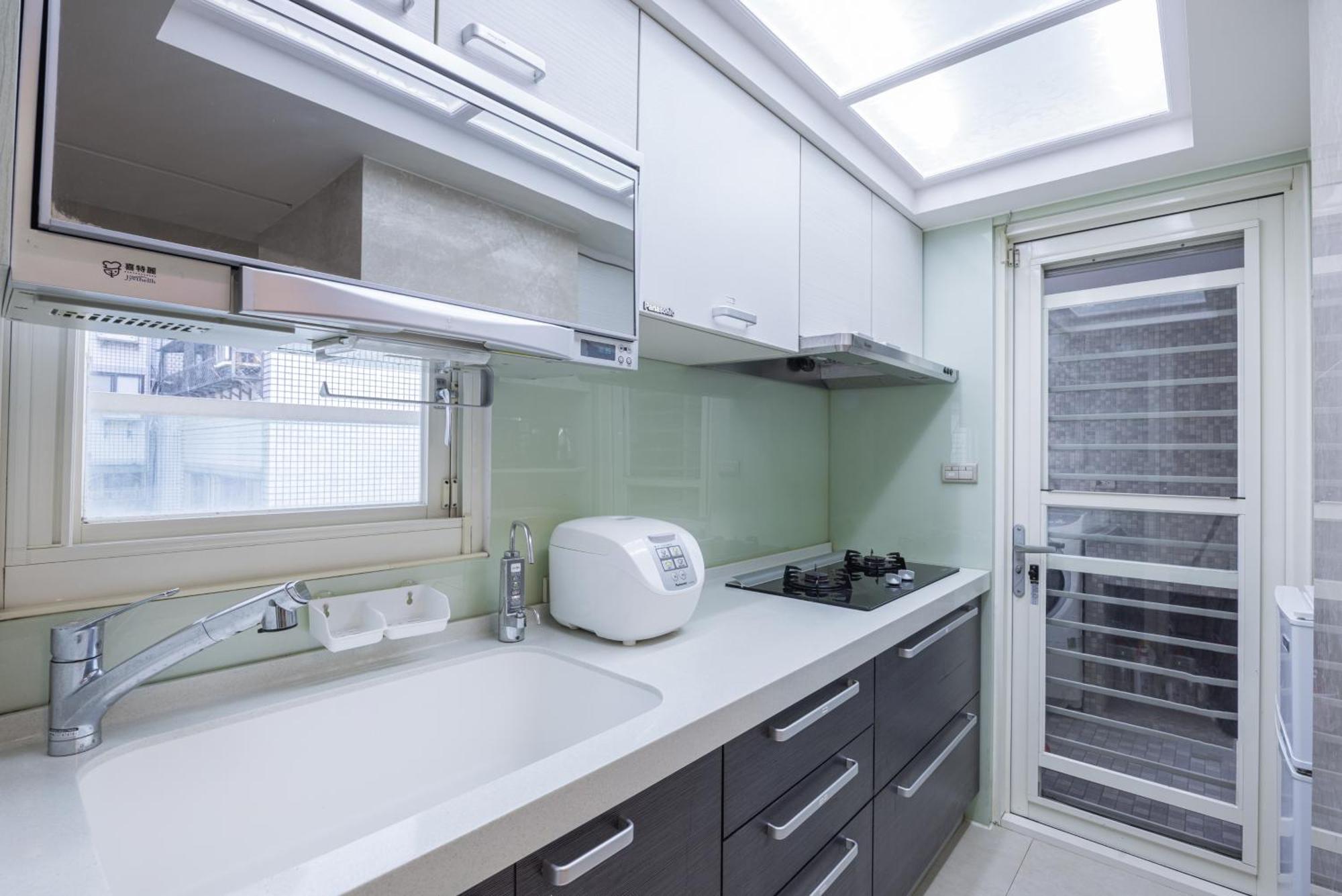 Comfy & Central 2B1B, Sleeps 5, 3Min To Daan Mrt 舒適市中心 2房1衛 睡5人 3分到大安站 Taipei Eksteriør bilde